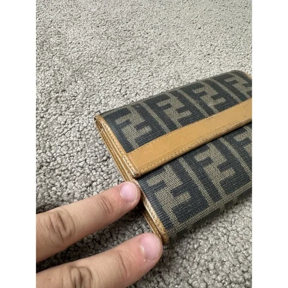 Vintage Womens Wallet 1990s Fendi Roma Streetwear Luxury, Made In Italy - Picture 16 of 16